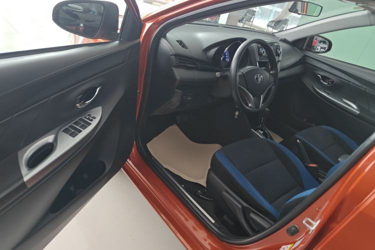 Used Toyota YARiS L Zhi Xiang 2017 1.5G CVT Xuan Dong Skyroof Edition Driver Seat
