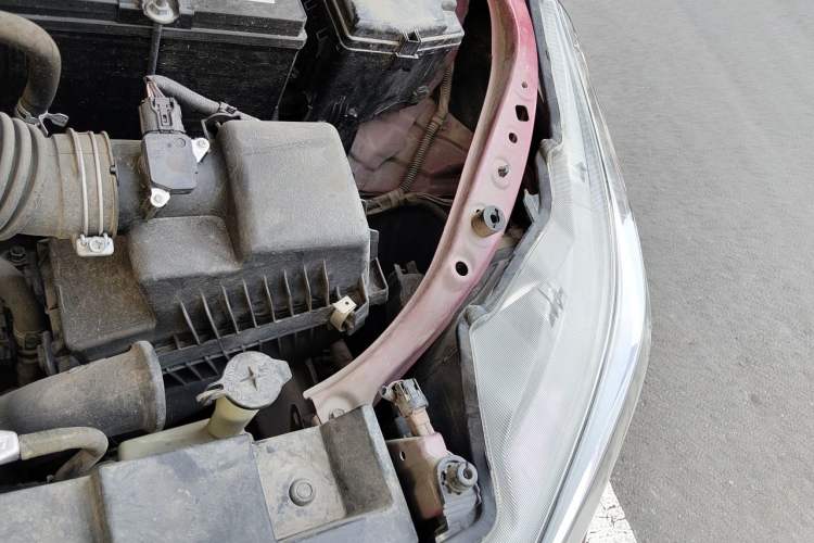 Used Toyota YARiS L Zhi Xiang 2017 1.5E CVT Dynamic Edition Engine Bay Left