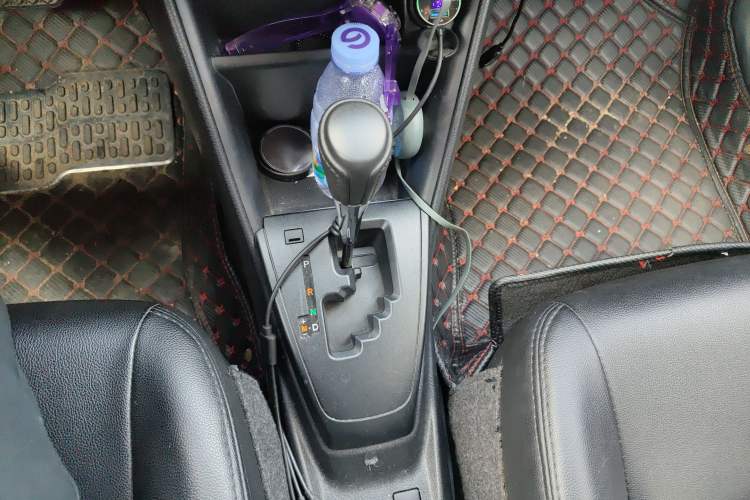 Used Toyota YARiS L Zhi Xiang 2017 1.5E CVT Dynamic Edition Gear Lever