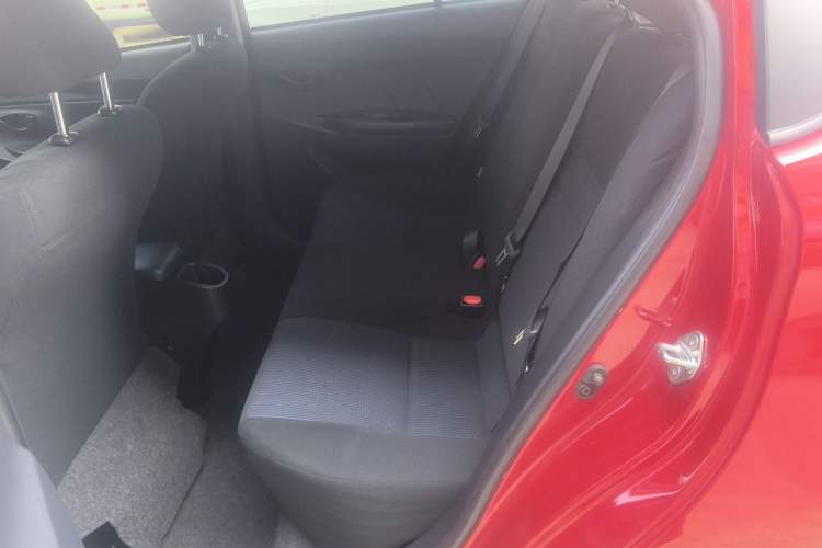 Used Toyota YARiS L Zhi Xiang 2017 1.5E Manual Charm Edition Interior 4