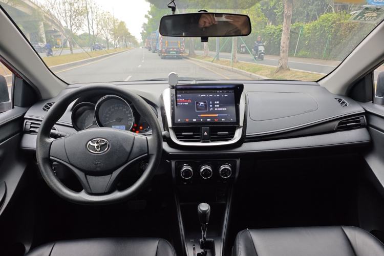 Used Toyota YARiS L Zhi Xiang 2017 1.5E CVT Dynamic Edition Interior 4