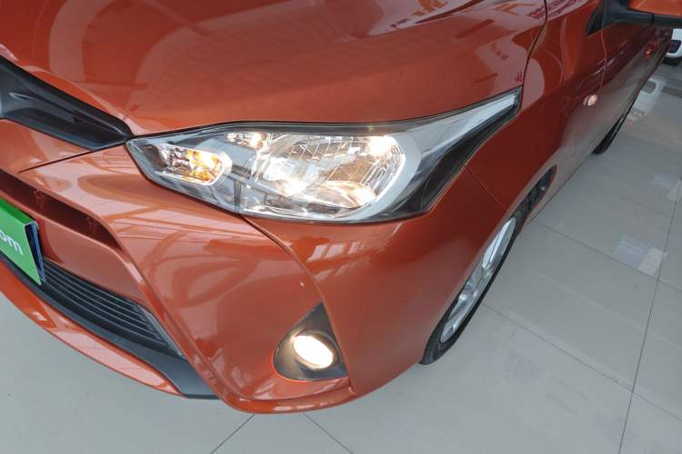 Used Toyota YARiS L Zhi Xiang 2017 1.5G CVT Xuan Dong Skyroof Edition Left Front Headlight