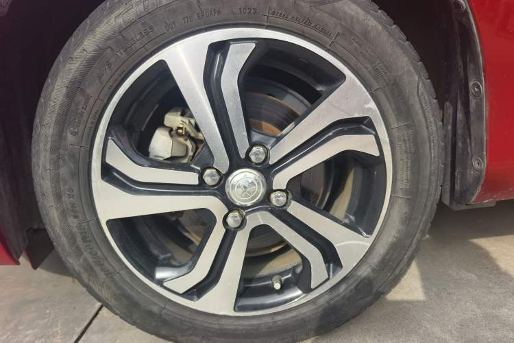 Used Toyota YARiS L Zhi Xiang 2017 1.5E CVT Dynamic Edition Left Front Wheel Hub