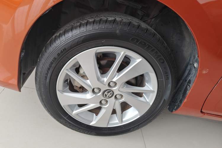 Used Toyota YARiS L Zhi Xiang 2017 1.5G CVT Xuan Dong Skyroof Edition Left Front Wheel Hub