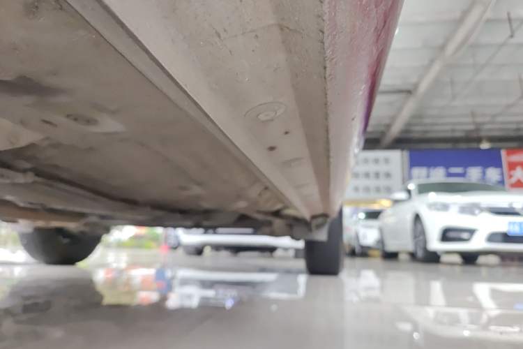 Used Toyota YARiS L Zhi Xiang 2017 1.5E CVT Dynamic Edition Left Side Sill