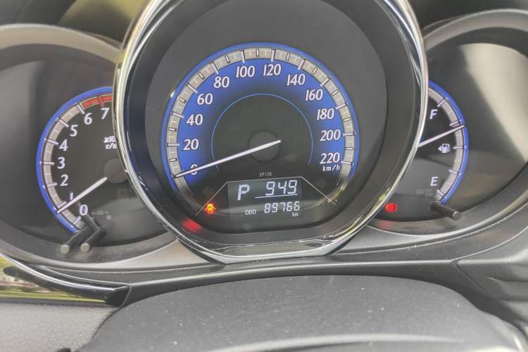 Used Toyota YARiS L Zhi Xiang 2017 1.5G CVT Xuan Dong Edition Odometer Close Up
