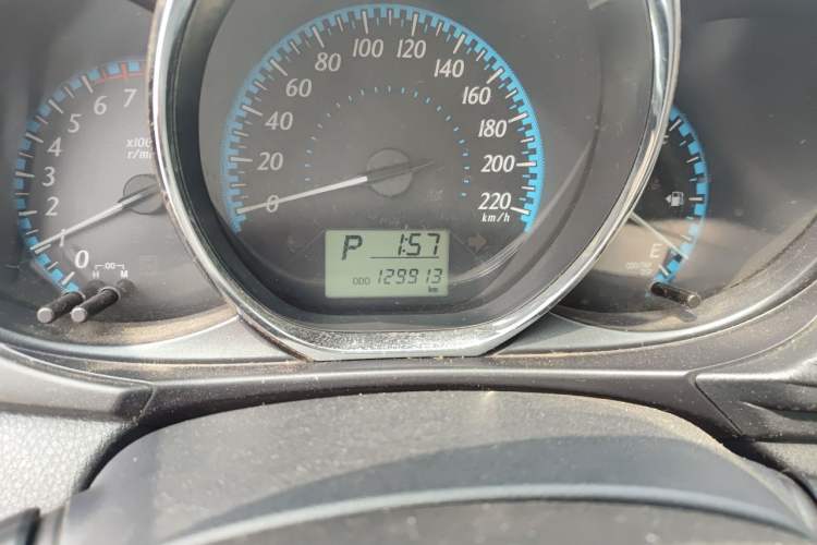 Used Toyota YARiS L Zhi Xiang 2017 1.5E CVT Dynamic Edition Odometer Close Up