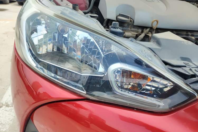 Used Toyota YARiS L Zhi Xiang 2017 1.5E CVT Dynamic Edition Right Front Headlight