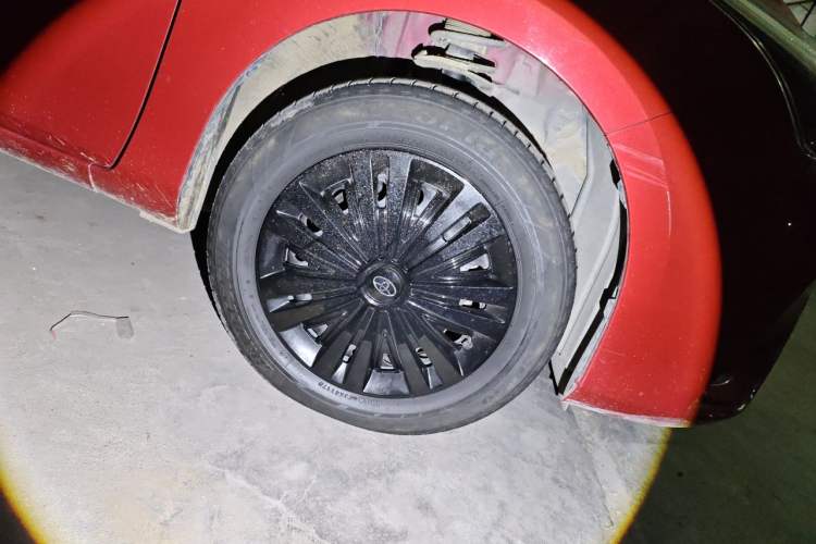 Used Toyota YARiS L Zhi Xiang 2017 1.5E CVT Dynamic Edition Right Front Wheel Hub