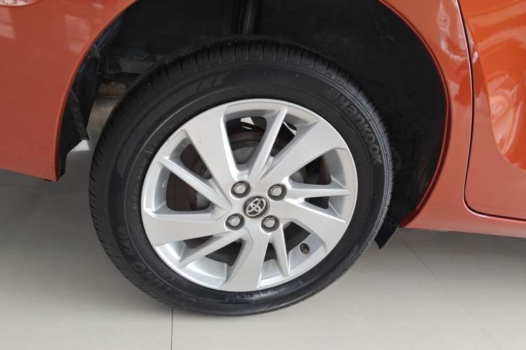Used Toyota YARiS L Zhi Xiang 2017 1.5G CVT Xuan Dong Skyroof Edition Right Rear Wheel Hub