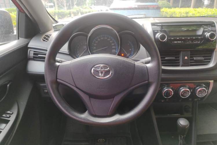 Used Toyota YARiS L Zhi Xiang 2017 1.5E CVT Dynamic Edition Steering Wheel