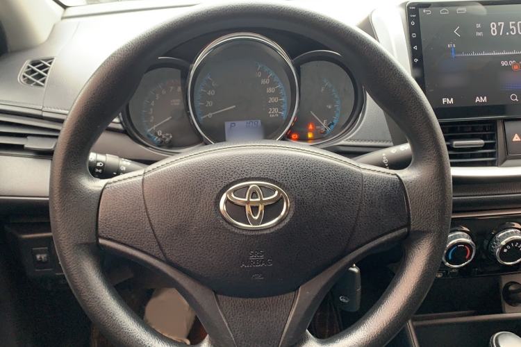 Used Toyota YARiS L Zhi Xiang 2017 1.5E CVT Dynamic Edition Steering Wheel