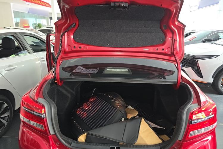 Used Toyota YARiS L Zhi Xiang 2017 1.5E CVT Dynamic Edition Trunk