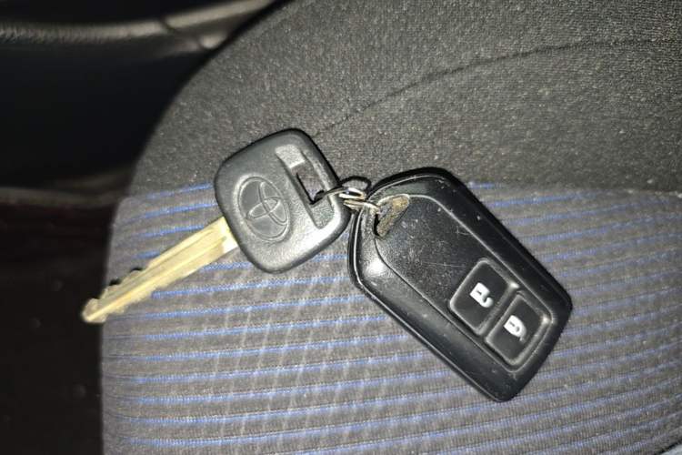 Used Toyota YARiS L Zhi Xiang 2017 1.5E CVT Dynamic Edition Vehicle Key