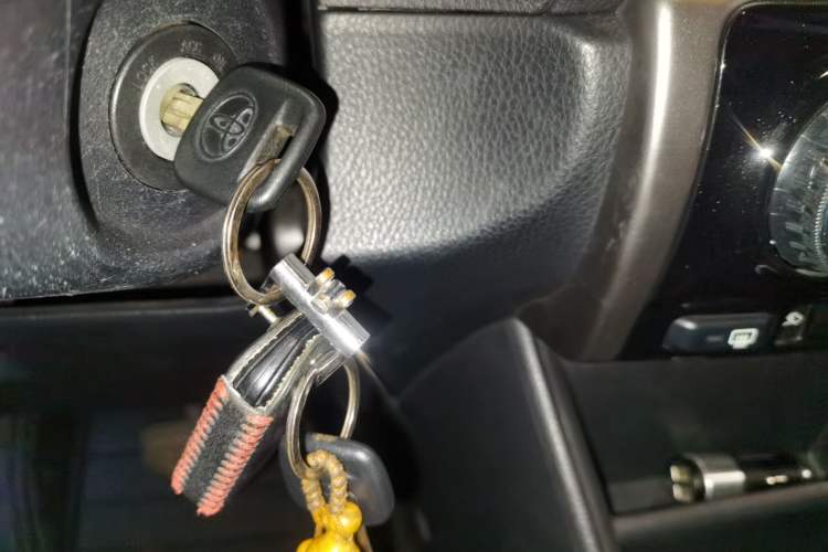 Used Toyota YARiS L Zhi Xiang 2017 1.5E CVT Dynamic Edition Vehicle Key