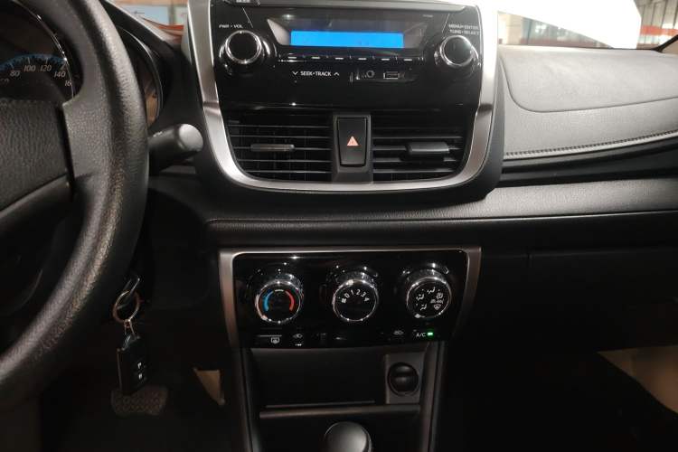 Used Toyota YARiS L Zhi Xiang 2017 1.5E CVT Dynamic Edition Audio And AC Panel