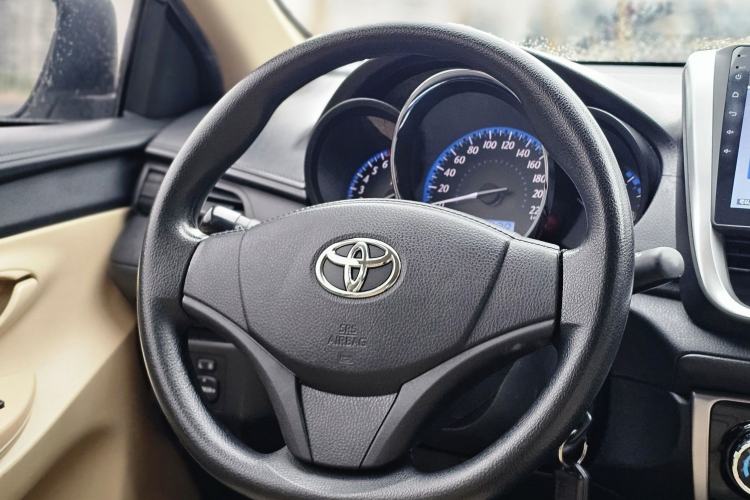 Used Toyota YARiS L Zhi Xiang 2017 1.5E CVT Dynamic Edition Interior 3