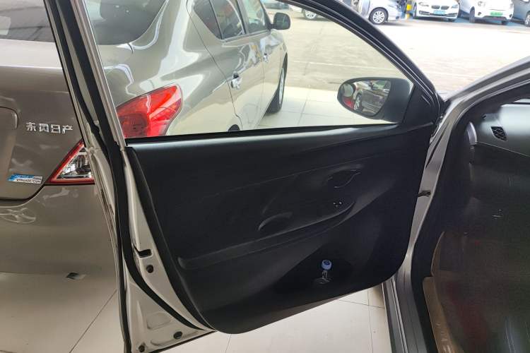 Used Toyota YARiS L Zhi Xiang 2017 1.5E CVT Dynamic Edition Left Front Door Interior