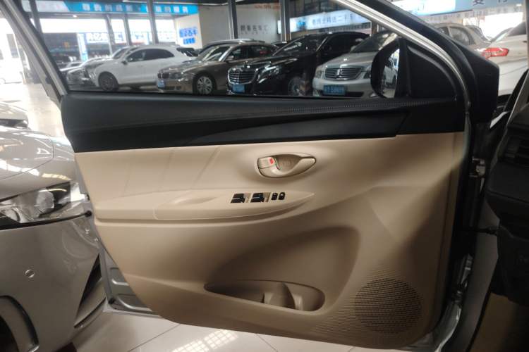 Used Toyota YARiS L Zhi Xiang 2017 1.5E CVT Dynamic Edition Left Front Door Interior