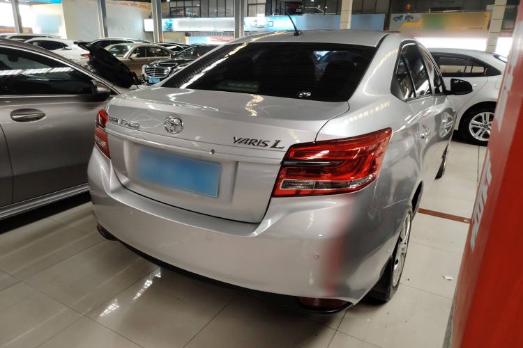 Used Toyota YARiS L Zhi Xiang 2017 1.5E CVT Dynamic Edition Rear Right 45 Deg