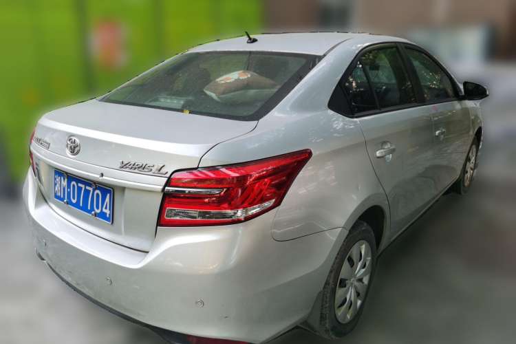 Used Toyota YARiS L Zhi Xiang 2017 1.5E CVT Dynamic Edition Rear Right 45 Deg