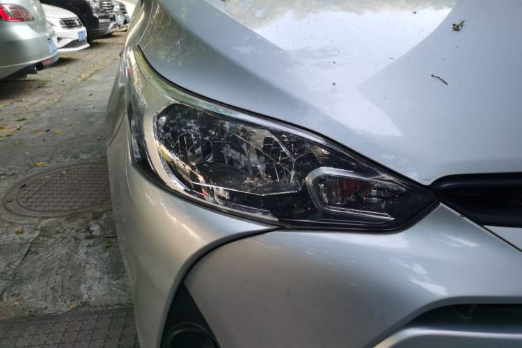 Used Toyota YARiS L Zhi Xiang 2017 1.5E CVT Dynamic Edition Right Front Headlight