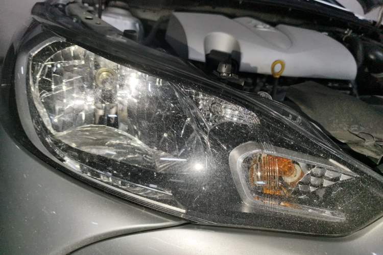 Used Toyota YARiS L Zhi Xiang 2017 1.5E CVT Dynamic Edition Right Front Headlight