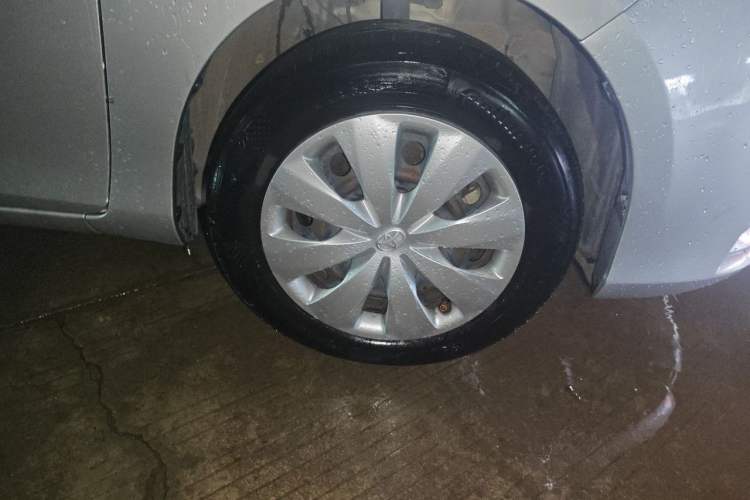 Used Toyota YARiS L Zhi Xiang 2017 1.5E CVT Dynamic Edition Right Front Wheel Hub