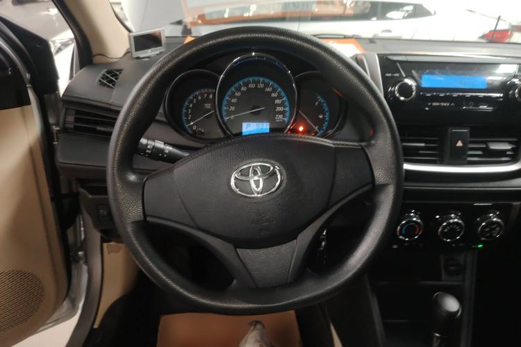 Used Toyota YARiS L Zhi Xiang 2017 1.5E CVT Dynamic Edition Steering Wheel