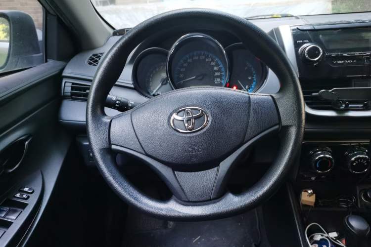 Used Toyota YARiS L Zhi Xiang 2017 1.5E CVT Dynamic Edition Steering Wheel