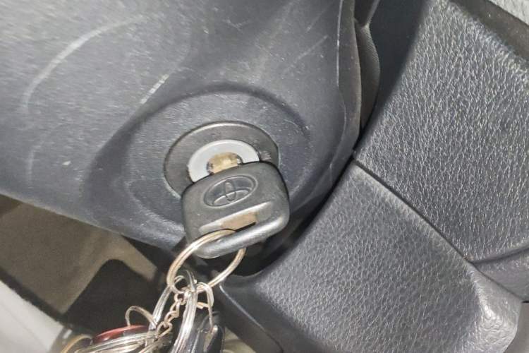 Used Toyota YARiS L Zhi Xiang 2017 1.5E CVT Dynamic Edition Vehicle Key
