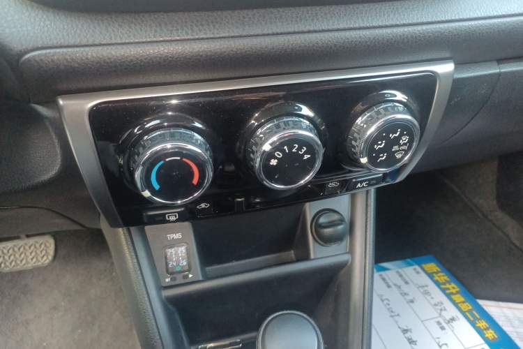 Used Toyota YARiS L Zhi Xiang 2017 1.5E CVT Dynamic Edition Audio And AC Panel