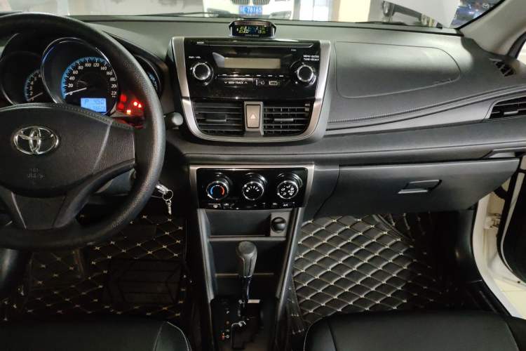 Used Toyota YARiS L Zhi Xiang 2017 1.5E CVT Dynamic Edition Audio And AC Panel