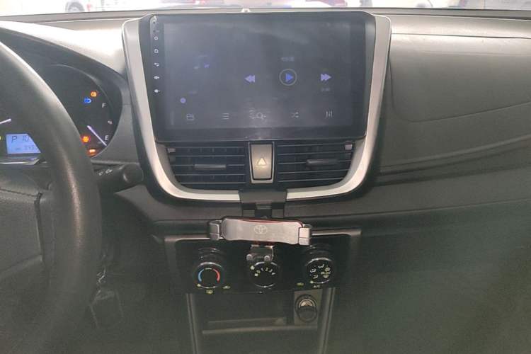 Used Toyota YARiS L Zhi Xiang 2017 1.5E CVT Dynamic Edition Audio And AC Panel