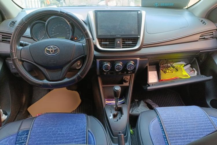 Used Toyota YARiS L Zhi Xiang 2017 1.5E CVT Dynamic Edition Center Console