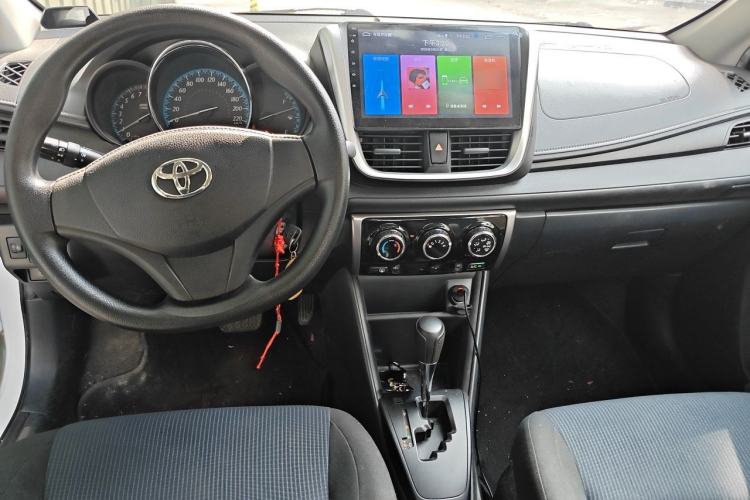 Used Toyota YARiS L Zhi Xiang 2017 1.5E CVT Dynamic Edition Center Console