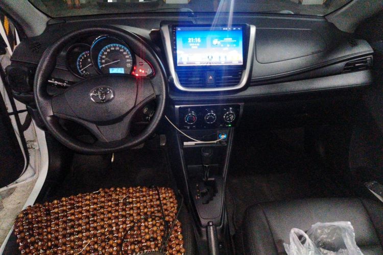 Used Toyota YARiS L Zhi Xiang 2017 1.5E CVT Dynamic Edition Center Console