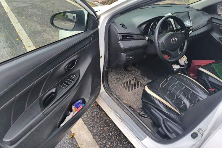 Used Toyota YARiS L Zhi Xiang 2017 1.5E CVT Dynamic Edition Driver Seat