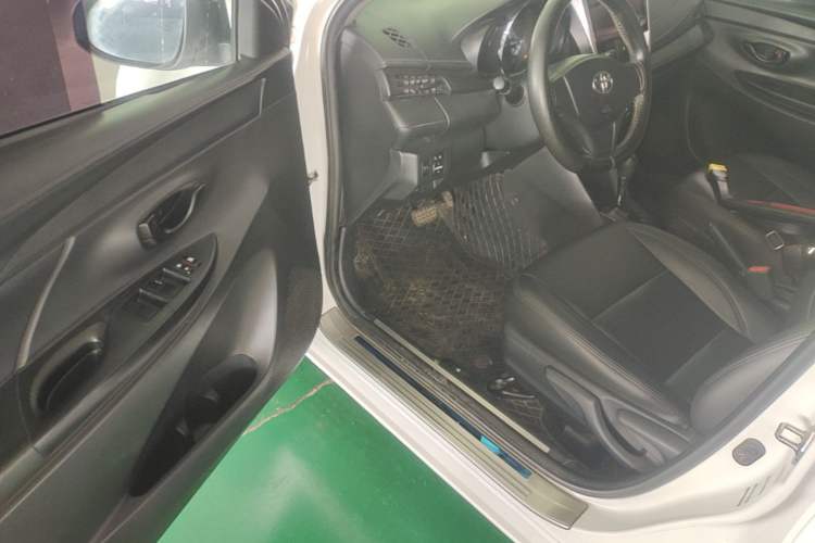 Used Toyota YARiS L Zhi Xiang 2017 1.5E CVT Dynamic Edition Driver Seat