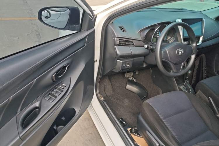 Used Toyota YARiS L Zhi Xiang 2017 1.5E CVT Dynamic Edition Driver Seat