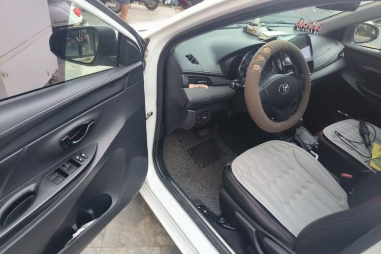 Used Toyota YARiS L Zhi Xiang 2017 1.5E CVT Dynamic Edition Driver Seat