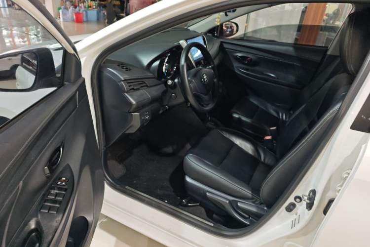 Used Toyota YARiS L Zhi Xiang 2017 1.5E CVT Dynamic Edition Driver Seat