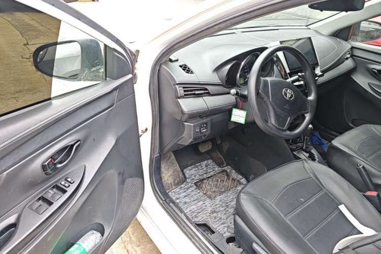 Used Toyota YARiS L Zhi Xiang 2017 1.5E CVT Dynamic Edition Driver Seat