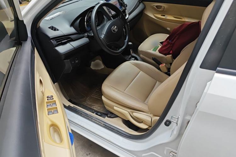 Used Toyota YARiS L Zhi Xiang 2017 1.5E CVT Dynamic Edition Driver Seat