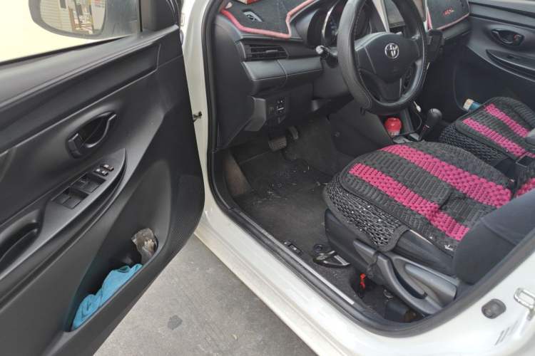 Used Toyota YARiS L Zhi Xiang 2017 1.5E CVT Dynamic Edition Driver Seat