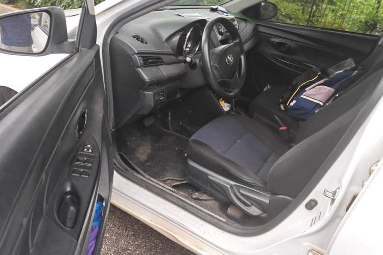 Used Toyota YARiS L Zhi Xiang 2017 1.5E CVT Dynamic Edition Driver Seat