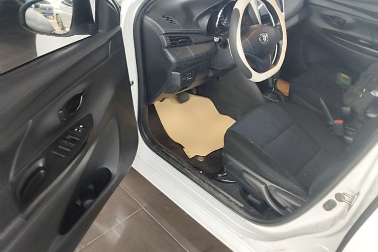 Used Toyota YARiS L Zhi Xiang 2017 1.5E CVT Dynamic Edition Driver Seat
