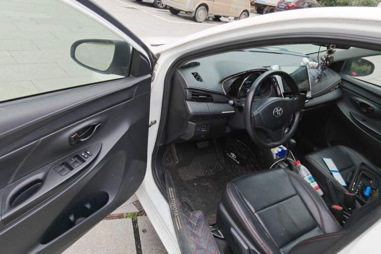 Used Toyota YARiS L Zhi Xiang 2017 1.5E CVT Dynamic Edition Driver Seat