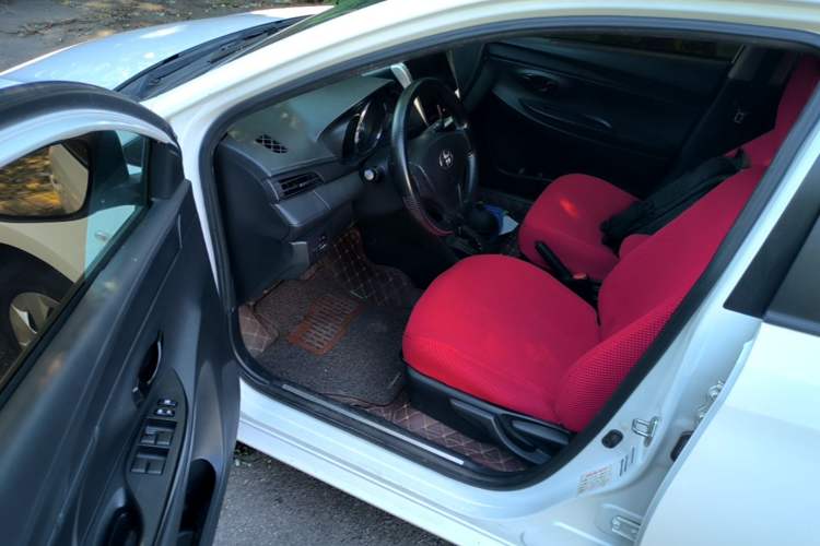 Used Toyota YARiS L Zhi Xiang 2017 1.5E CVT Dynamic Edition Driver Seat