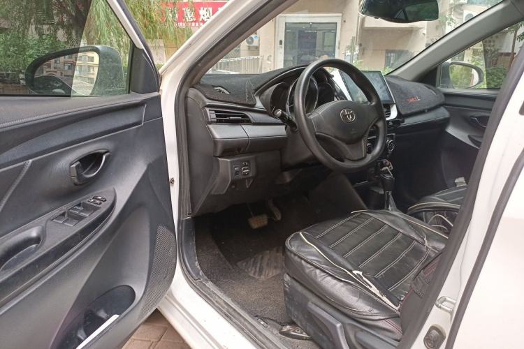 Used Toyota YARiS L Zhi Xiang 2017 1.5E CVT Dynamic Edition Driver Seat
